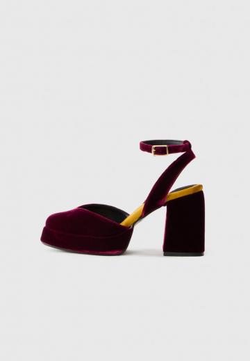 Босоножки на платформе