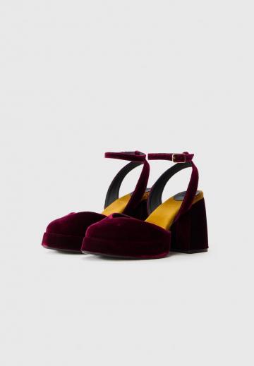 Босоножки на платформе