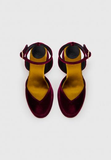 Босоножки на платформе