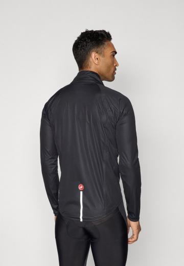 Спортивная куртка