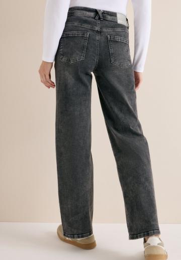 Джинсы