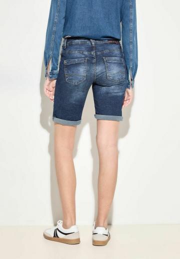 Джинсовые шорты