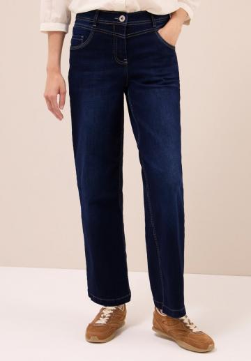 Клешеные джинсы