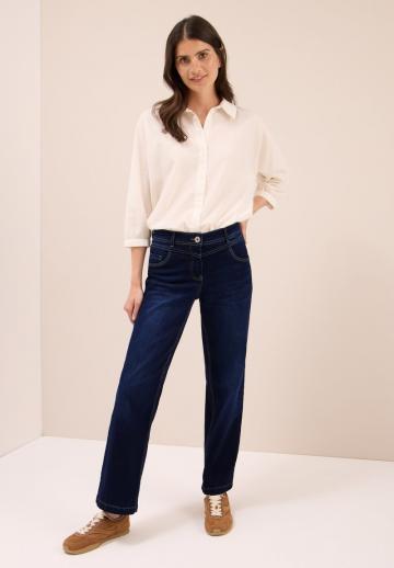 Клешеные джинсы