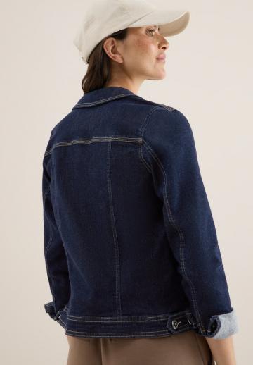 Джинсовая куртка