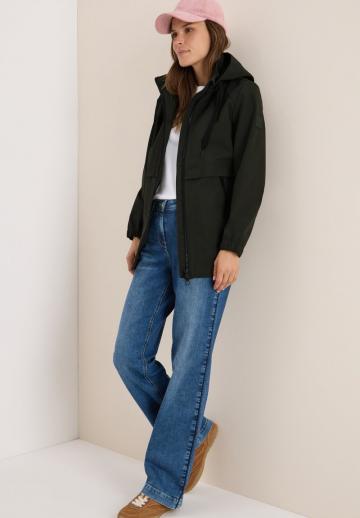 Короткое пальто