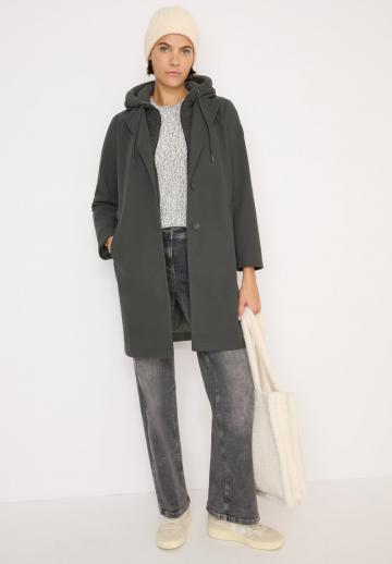 Короткое пальто