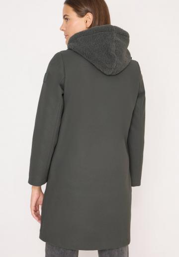 Короткое пальто