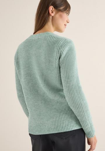 Вязаная кофта