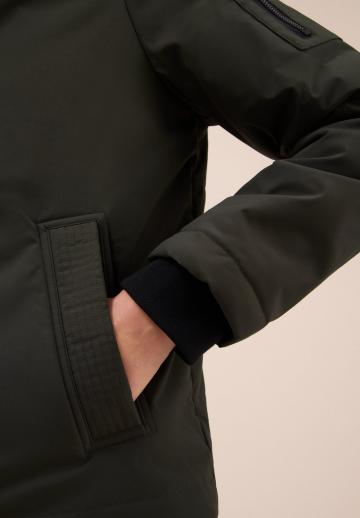 Зимняя куртка