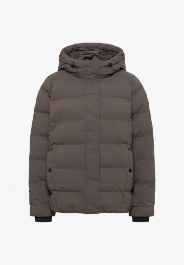 Зимняя куртка