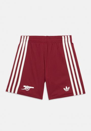 Спортивные шорты