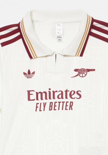 Спортивные шорты