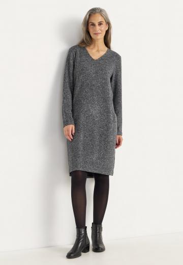 Вязаное платье