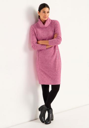 Вязаное платье