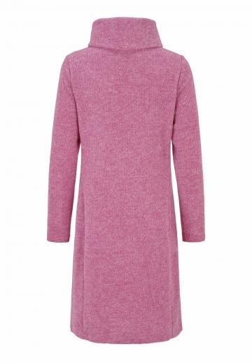 Вязаное платье