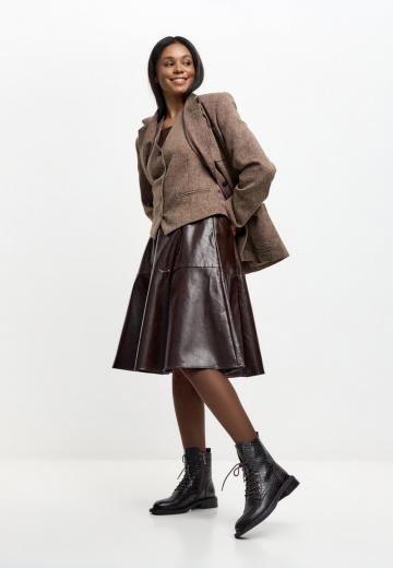 Ботинки на шнуровке