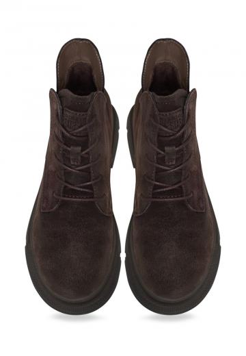 Ботинки на шнуровке