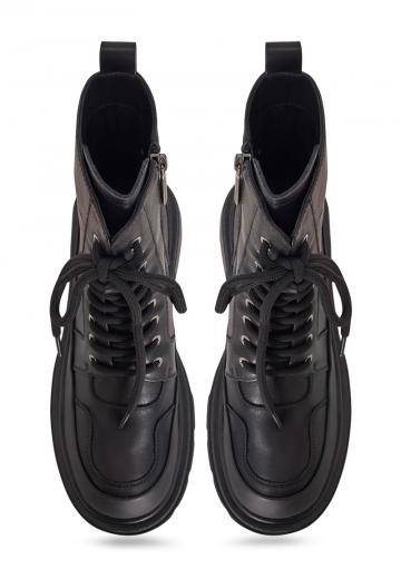 Ботинки на шнуровке