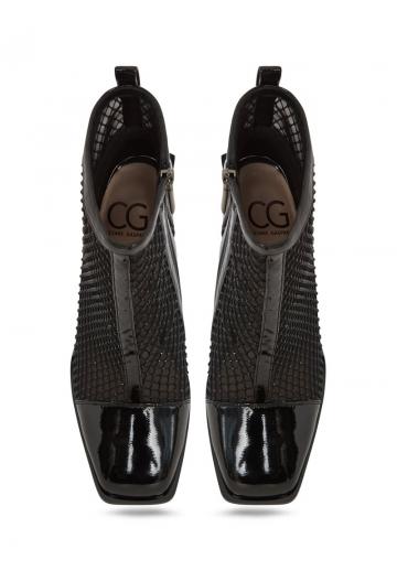 Полусапожки на высоком каблуке