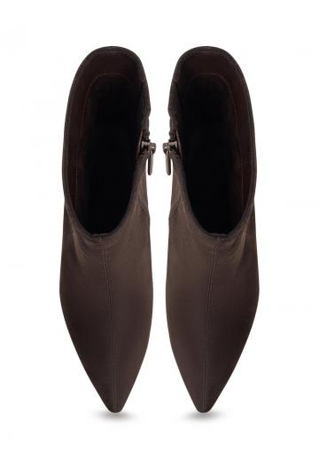 Полусапожки на высоком каблуке