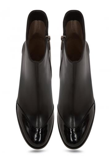 Полусапожки на высоком каблуке