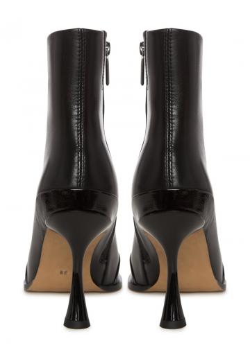 Полусапожки на высоком каблуке