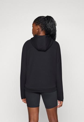 Спортивная толстовка