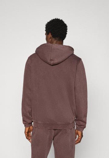 Спортивная кофта