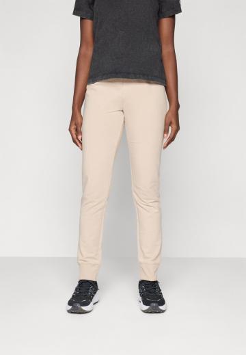 Узкие брюки