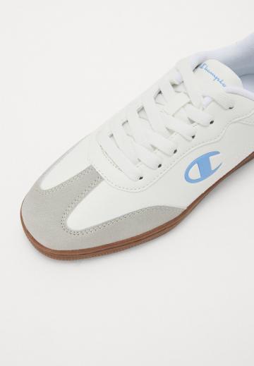 Тренировочные кроссовки