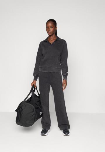 Спортивная толстовка