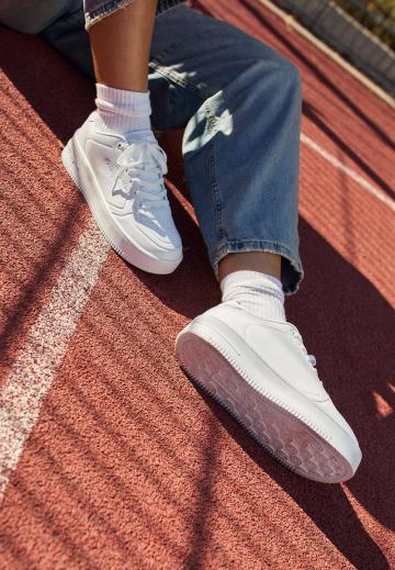 Кроссовки для зала