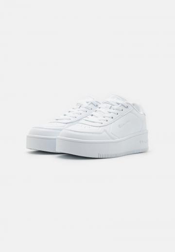 Кроссовки для зала