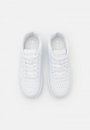 Кроссовки для зала