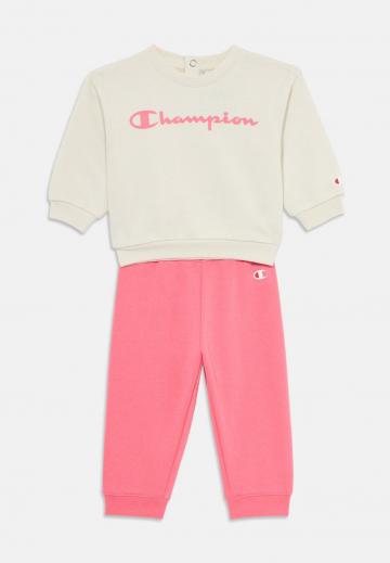 Набор одежды