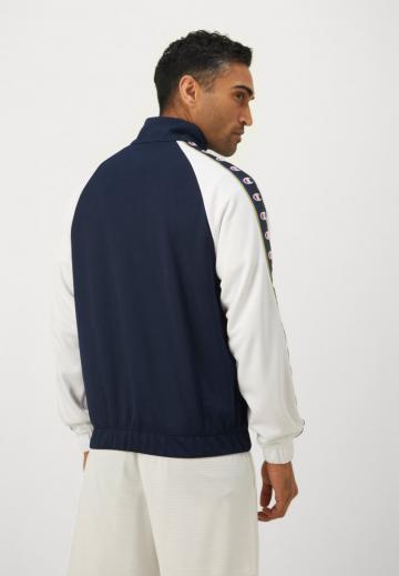 Спортивная куртка