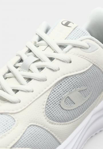 Тренировочные кроссовки