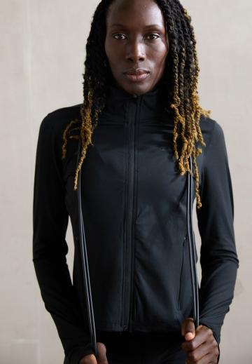 Спортивная куртка