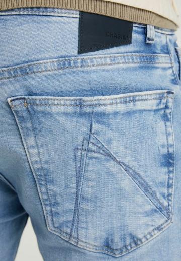 Узкие джинсы