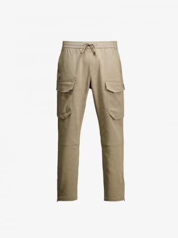 Брюки с накладными карманами