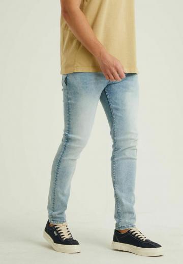 Узкие джинсы