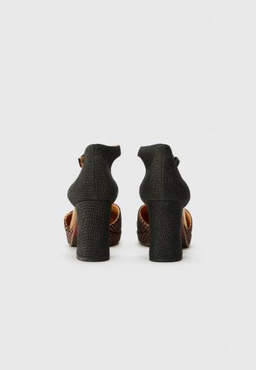 Туфли с ремешком