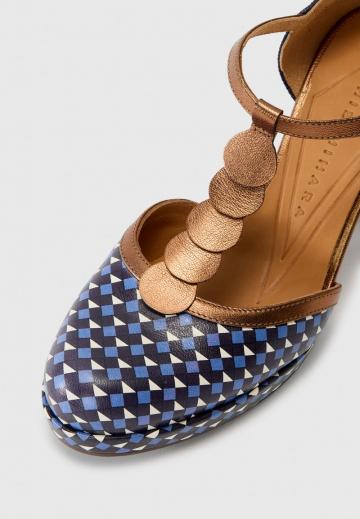 Туфли на высоком каблуке