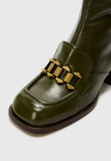 Сапожки на танкетке