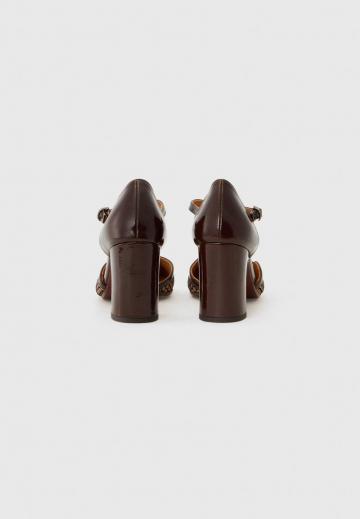 Туфли на высоком каблуке