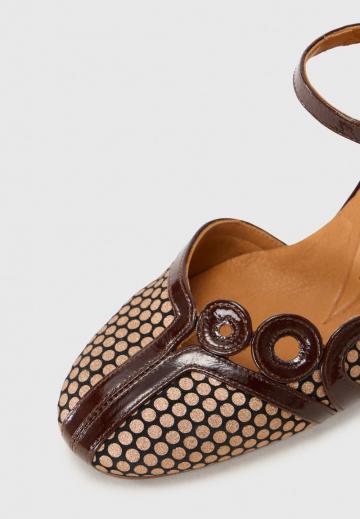 Туфли на высоком каблуке