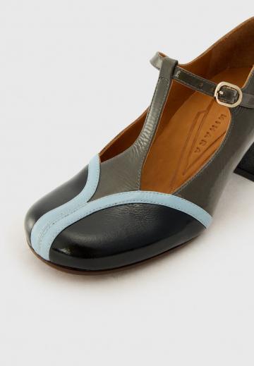 Туфли с высоким носом