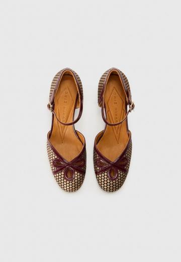 Туфли с ремешком