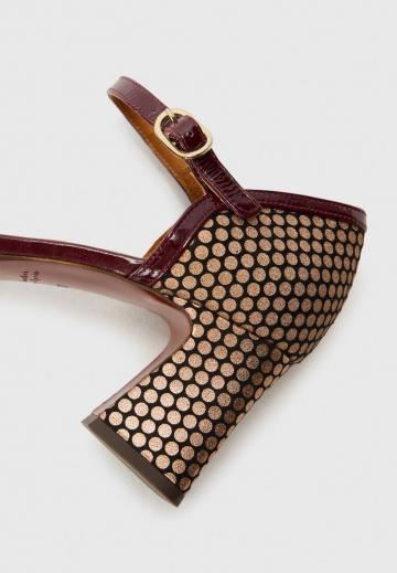 Туфли с ремешком